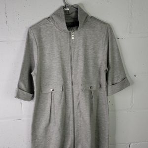 Motto short sleeve sweater